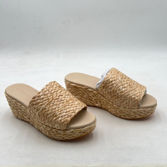 Women's Tan Woven Platform Sandals - Picture 3 of 7